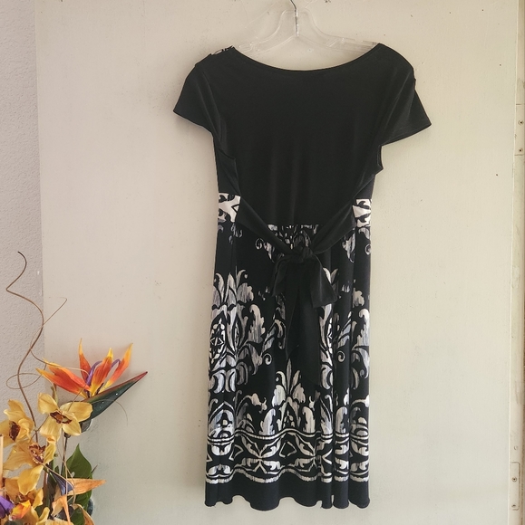 Enfocus V-Neck EUC Size 10 Black Mini Dress - Picture 8 of 13